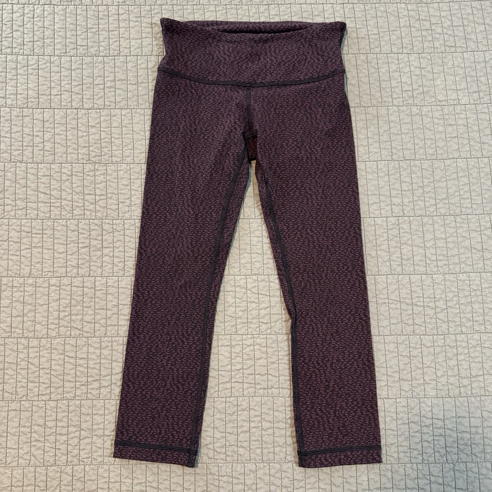 Lululemon Leggings Women's 4‎ Purple Black Wunder Under High Rise Capri 21" Yoga